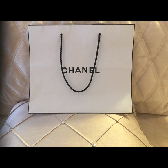 Authentic Chanel Heavy Paper Carry Bag - Picture 3 of 3